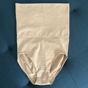 Superform nude tummy slimming undergarment